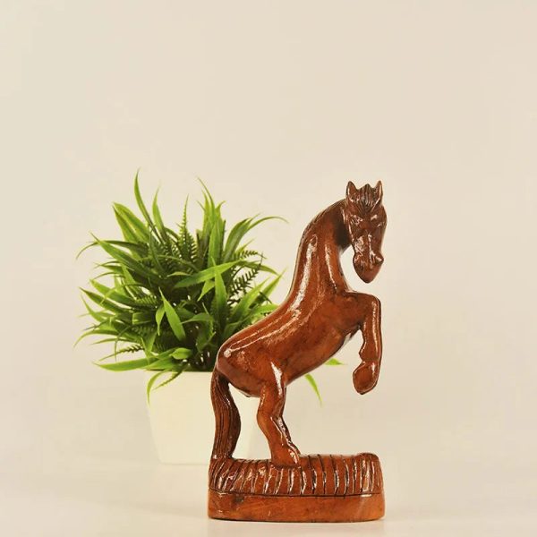 Racing Towards Greatness Wooden Horse Showpiece For Discount