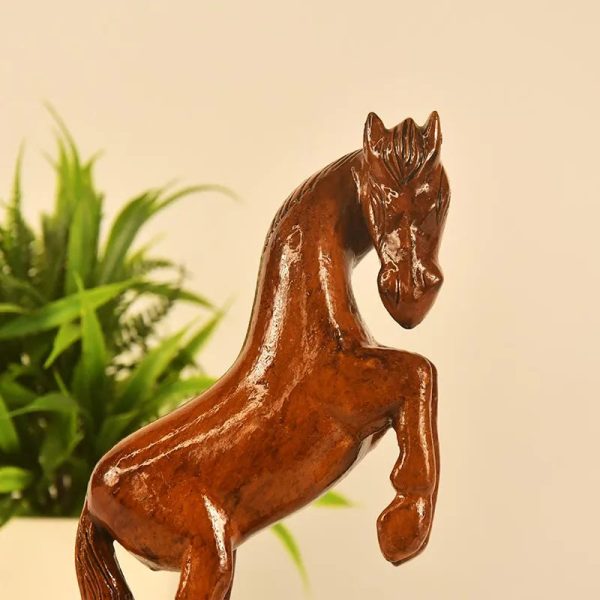 Racing Towards Greatness Wooden Horse Showpiece For Discount