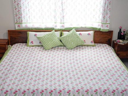 Blooming Meadow Printed Cotton Bedsheet with 2 Pillow Covers Online