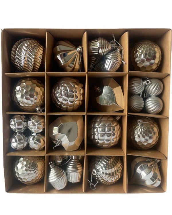 Bright Silver Theme Christmas Ornaments | 15 x 5 inches For Sale